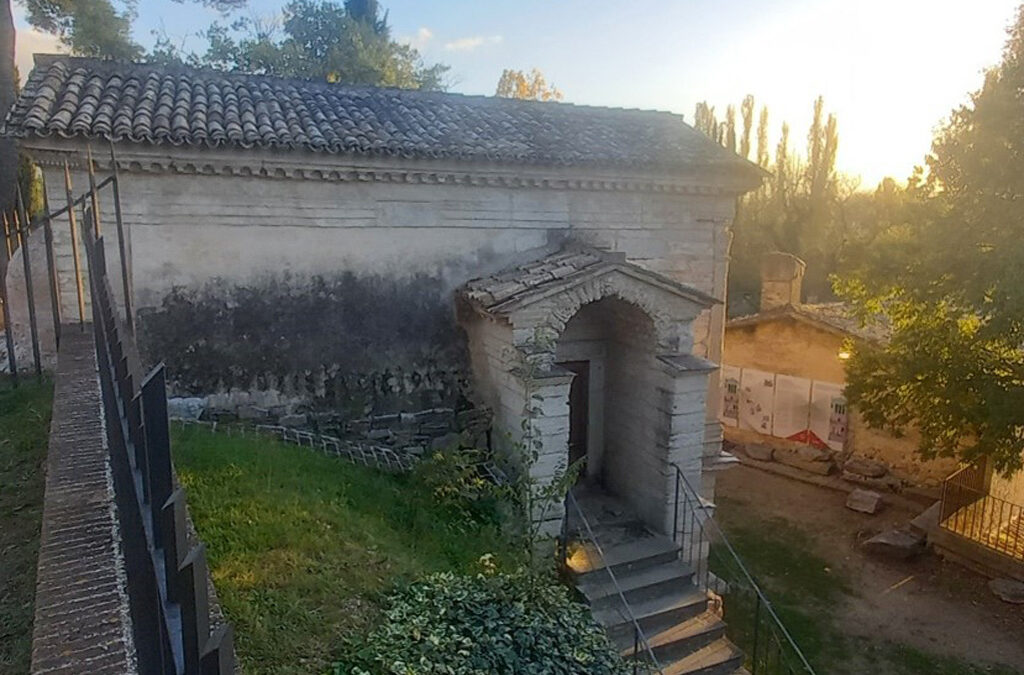 Tempietto del Clitunno
